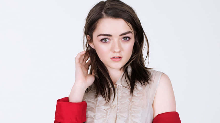 Maisie Williams In A Stunning Outdoor Portrait Wallpaper