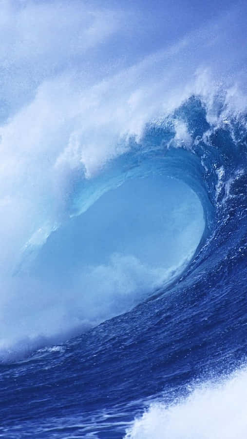 Majestic Ocean Wave Wallpaper