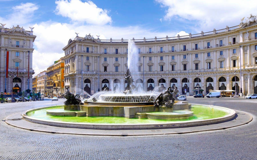 Majestic Piazza Esedra In Rome Wallpaper