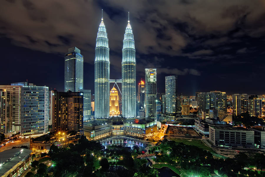 Majestic View Of Petronas Twin Towers, Kuala Lumpur, Malaysia Wallpaper