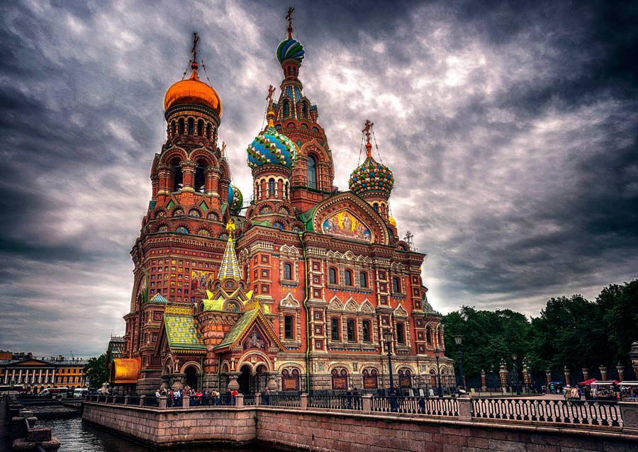 Majestic View Of The Savior On Spilled Blood, A Monumental Symbol Of Russian Heritage. Wallpaper