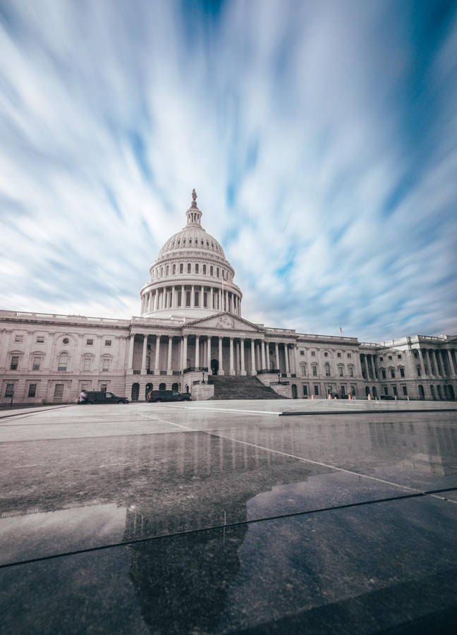 Majestic View Of The United States Capitol Building Wallpaper