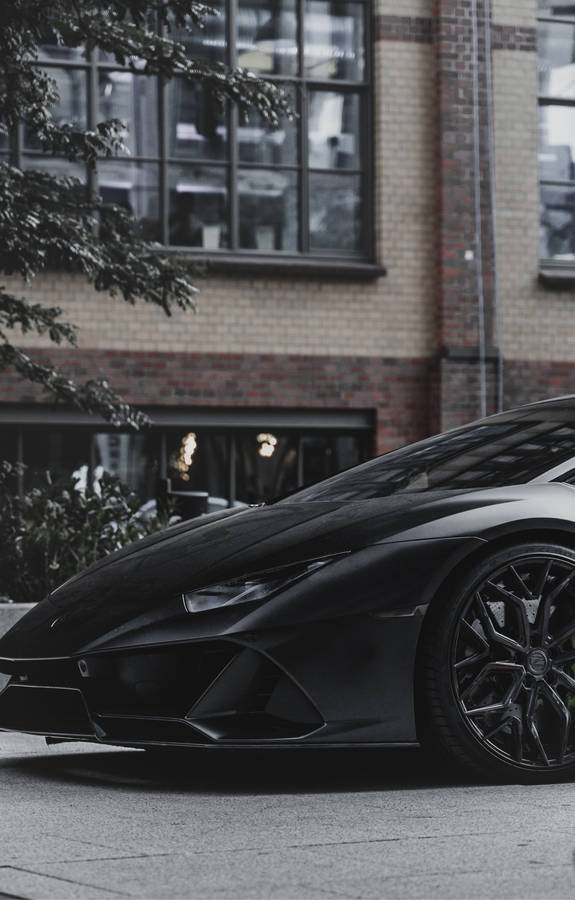 Make A Bold Statement With This 4k Lamborghini Iphone Wallpaper