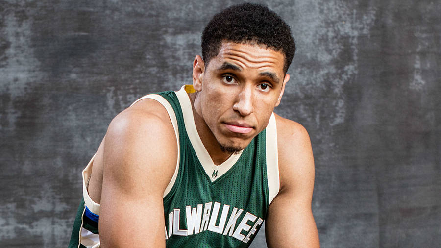 Malcolm Brogdon Bucks Portrait Wallpaper