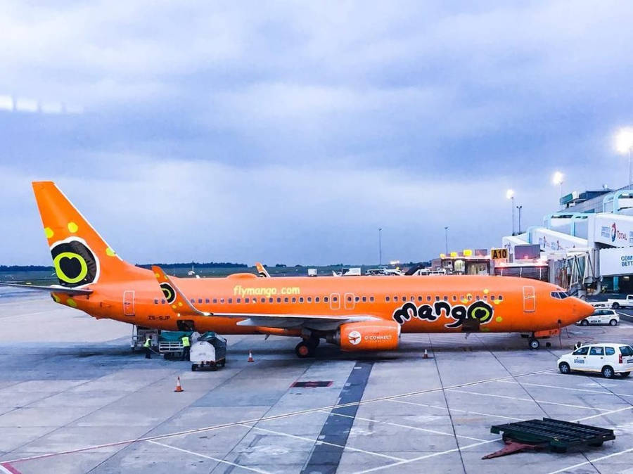 Mango Airlines On Airport Wallpaper