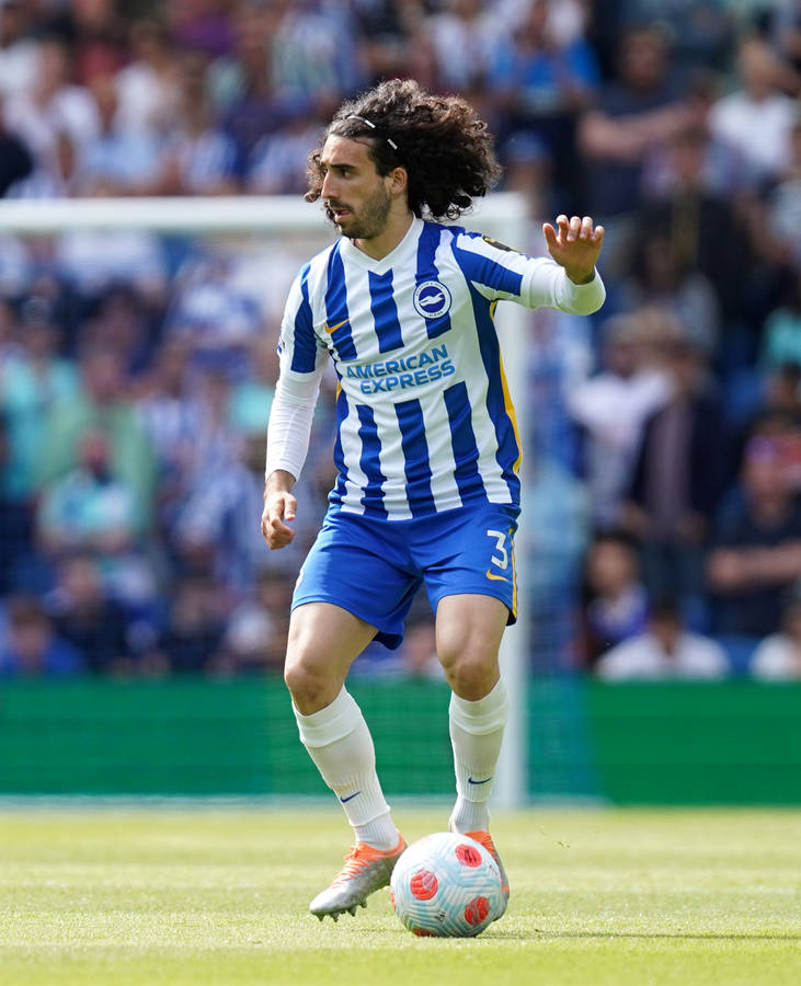 Marc Cucurella Passing Ball Wallpaper