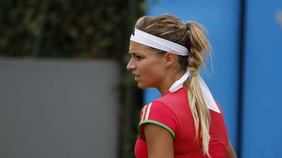 Maria Kirilenko Side Profile Wallpaper