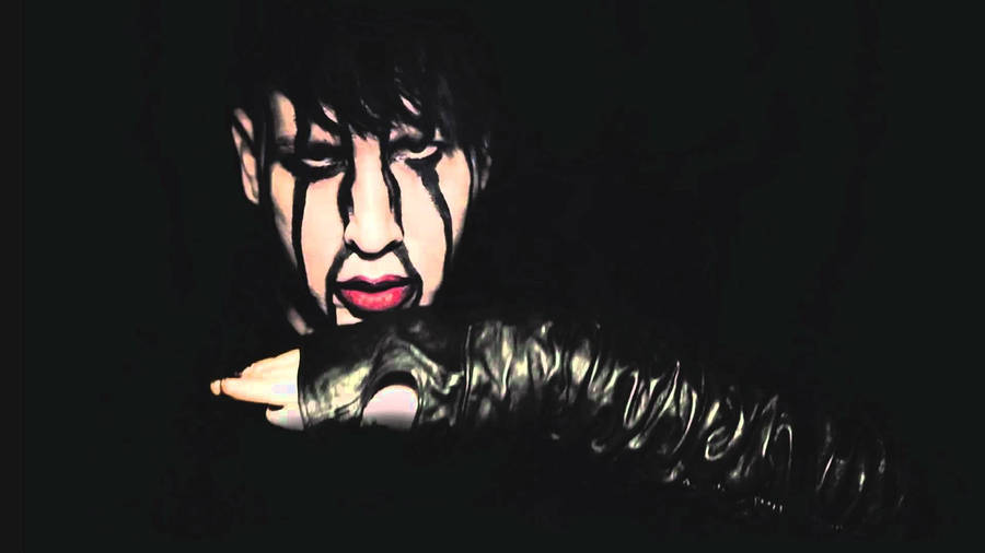 Marilyn Manson Rocks The Stage Wallpaper