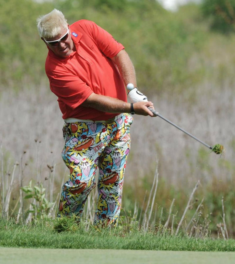 Mark Calcavecchia In Colorful Pants Wallpaper