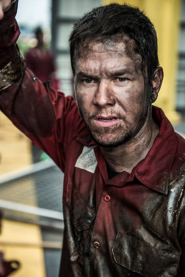 Mark Wahlberg In Deepwater Horizon Wallpaper