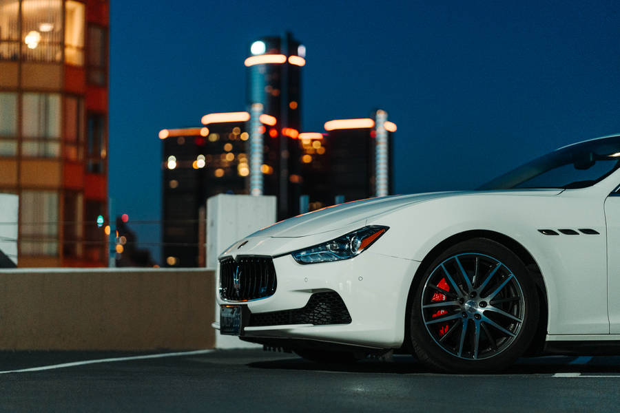 Maserati In The City Wallpaper