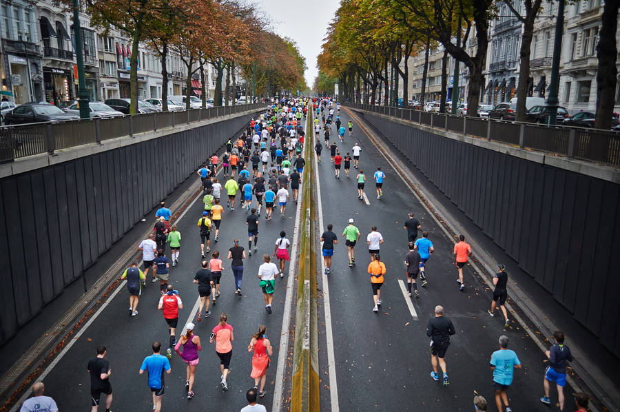Mass Marathon In The Street Wallpaper
