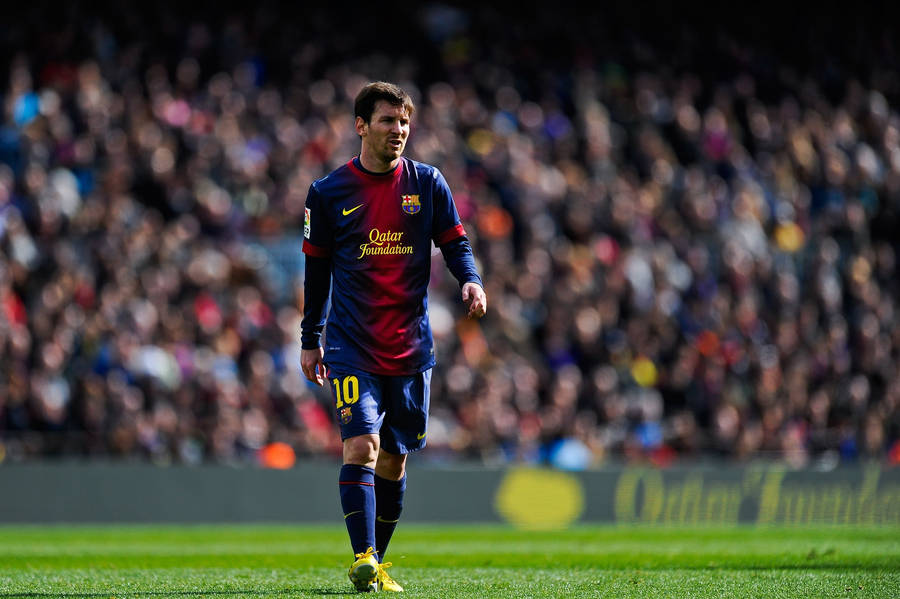 Massive Crowd Lionel Messi Wallpaper