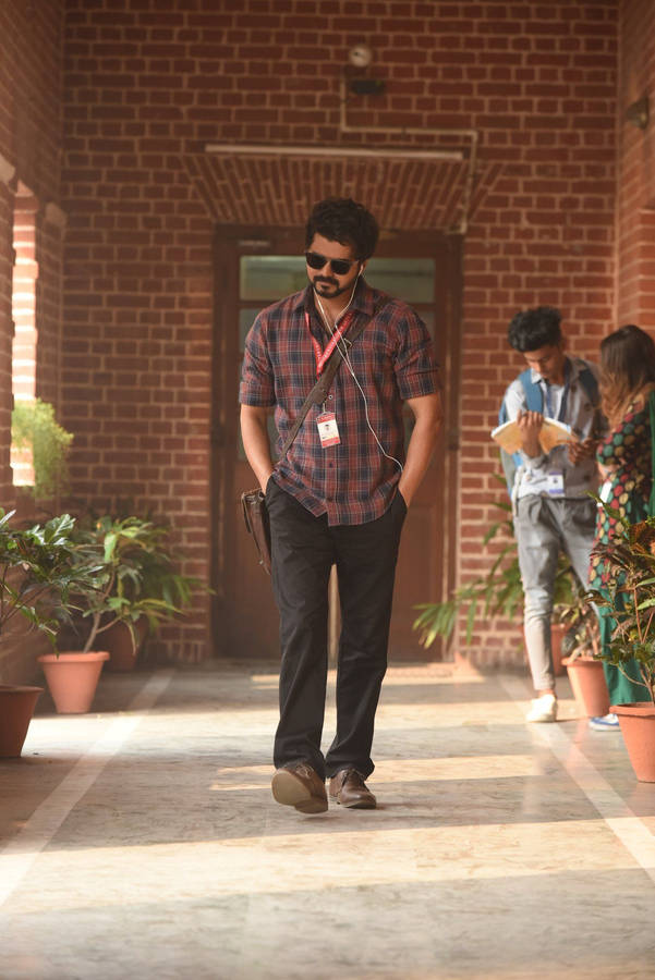 Master Vijay 4k Walking School Hallway Wallpaper