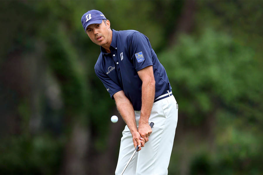 Matt Kuchar Hitting The Ball Wallpaper