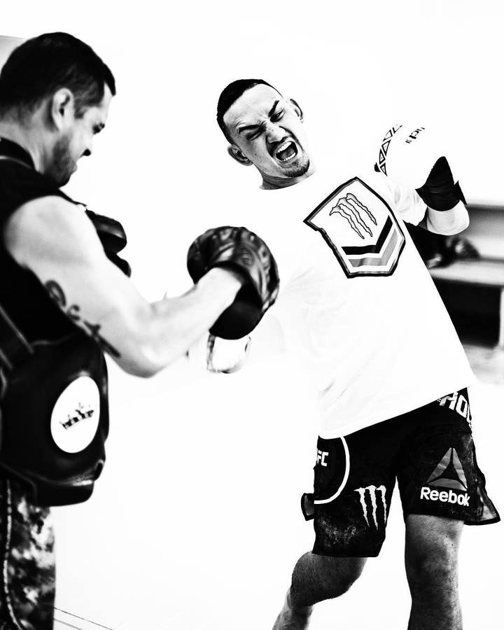 Max Holloway Black White Training Wallpaper