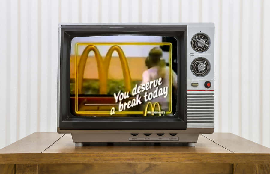 Mcdonald’s Commercial On Vintage Tv Wallpaper