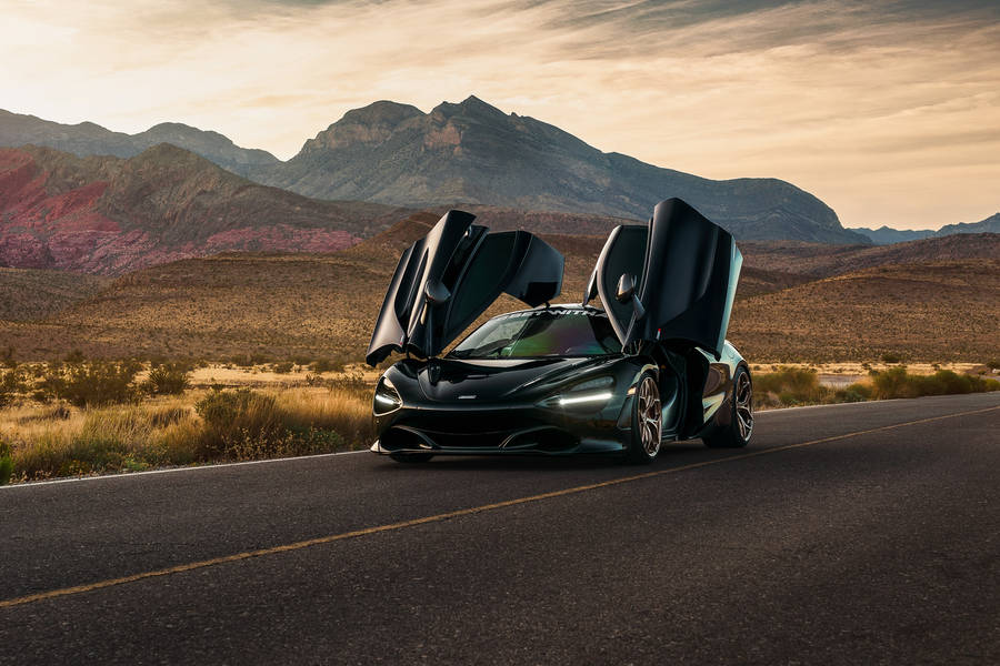 Mclaren 720s Black Desert Wallpaper