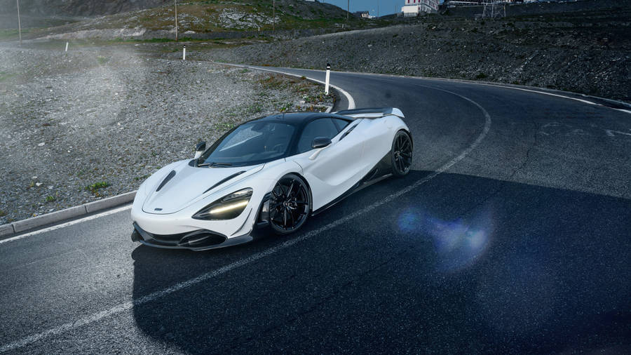 Mclaren 720s White Curve Wallpaper