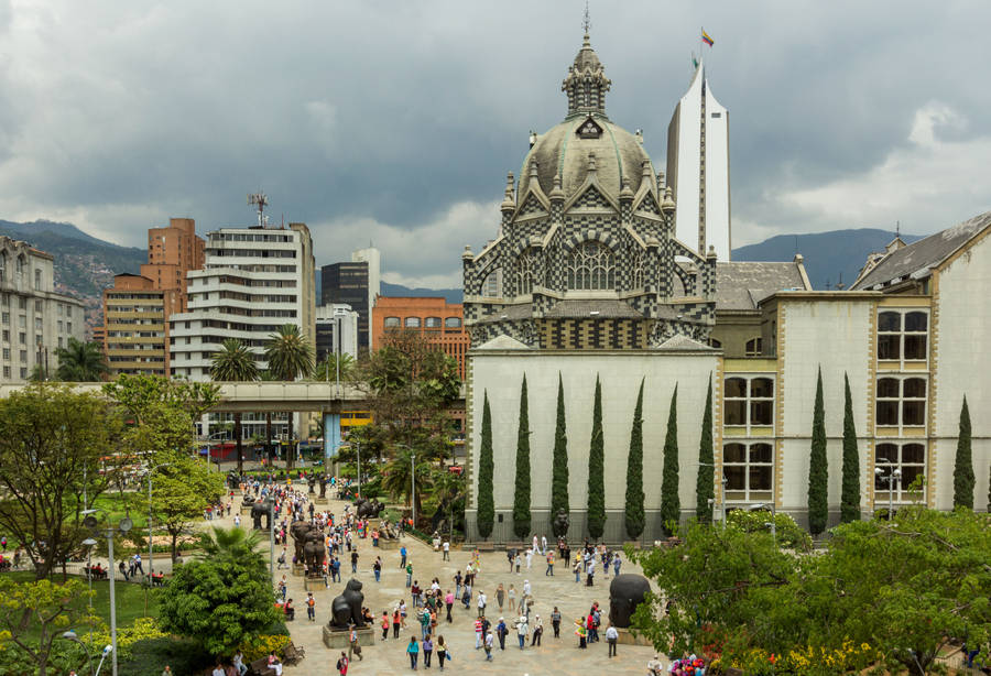 Medellin Botero Plaza Wallpaper