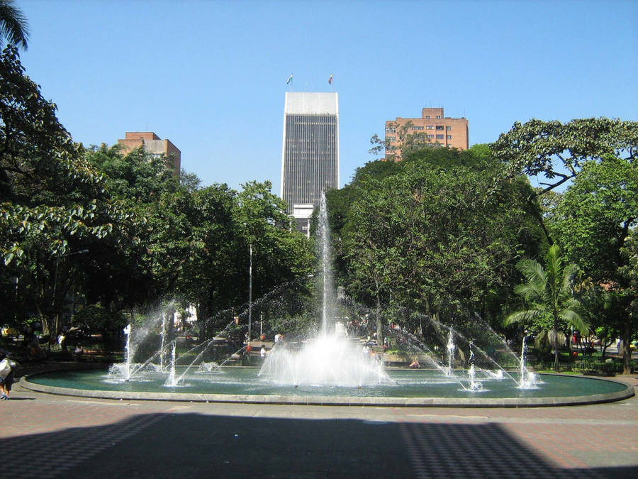 Medellin Park Of Bolivar Fountains Wallpaper