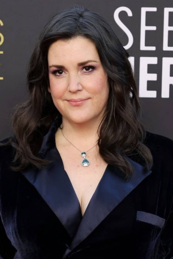 Melanie Lynskey Actress Formal Black Coat Wallpaper