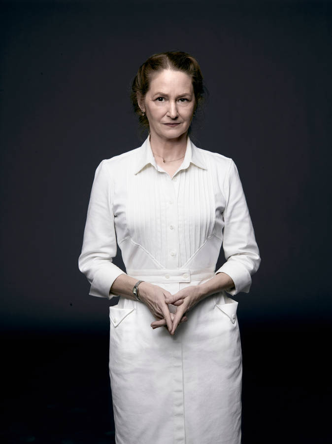 Melissa Leo Eerie White Dress Portrait Wallpaper