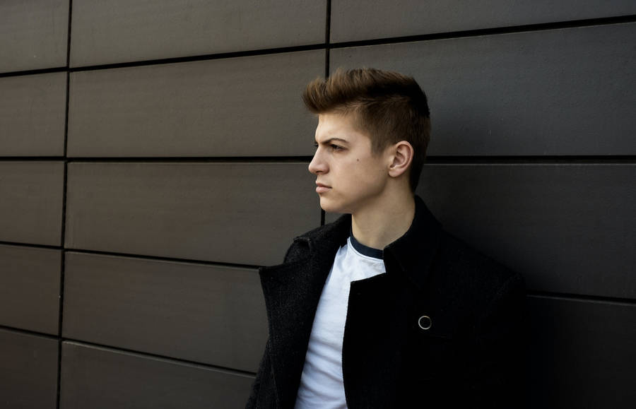 Mens Haircut Profile Side Part Wallpaper