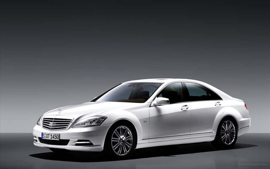 Mercedes Benz S Class 2010 Wallpaper