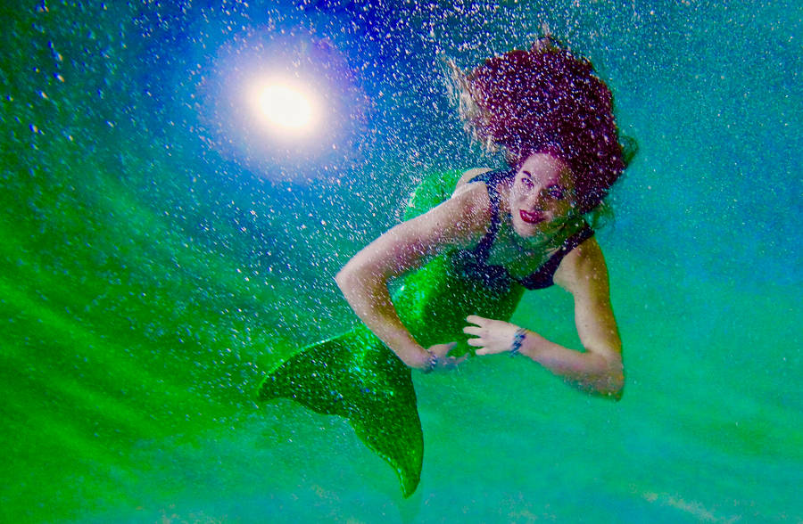 Mermaid Woman Green Underwater Wallpaper
