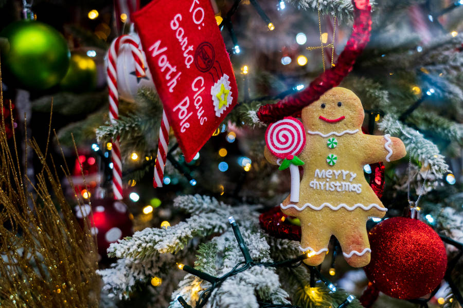 Merry Christmas Gingerbread Man Wallpaper