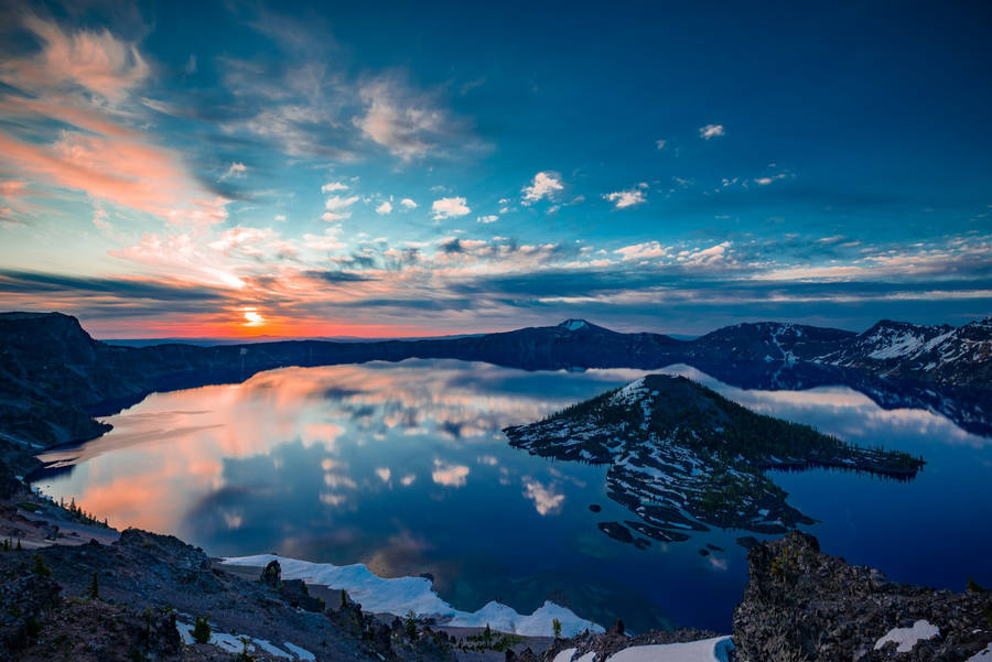 Mesmerizing Aerial View Of Crater Lake, Oregon Wallpaper