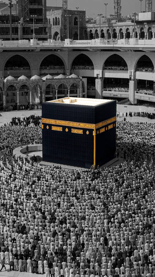 Mesmerizing View Of Kaaba In Black And White Wallpaper