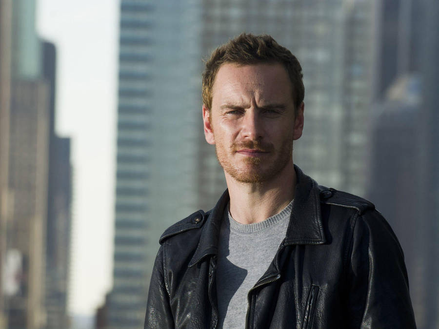 Michael Fassbender Hit By Sunlight Wallpaper