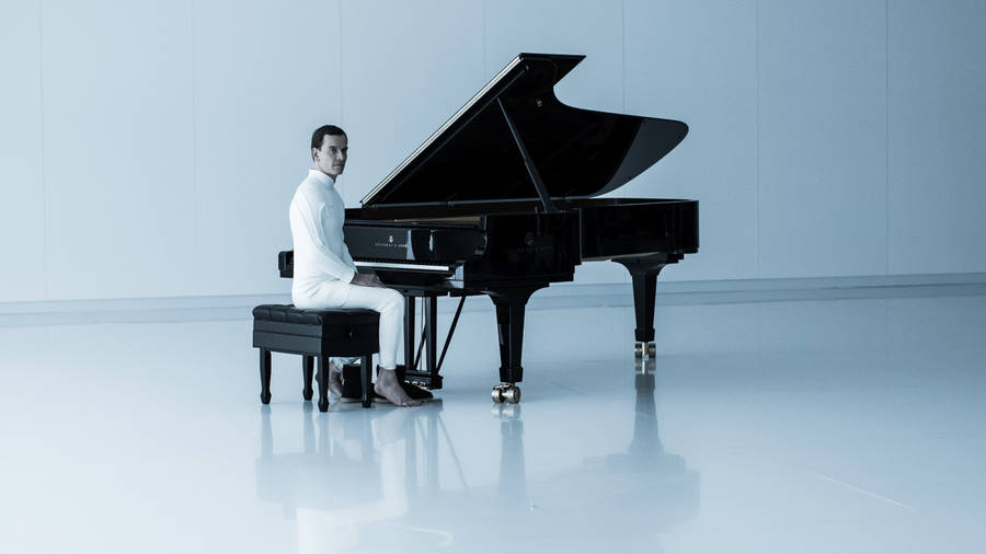 Michael Fassbender Playing Piano Wallpaper