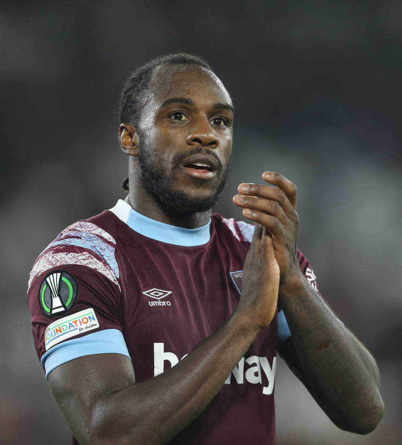 Michail Antonio Clapping Hands Wallpaper