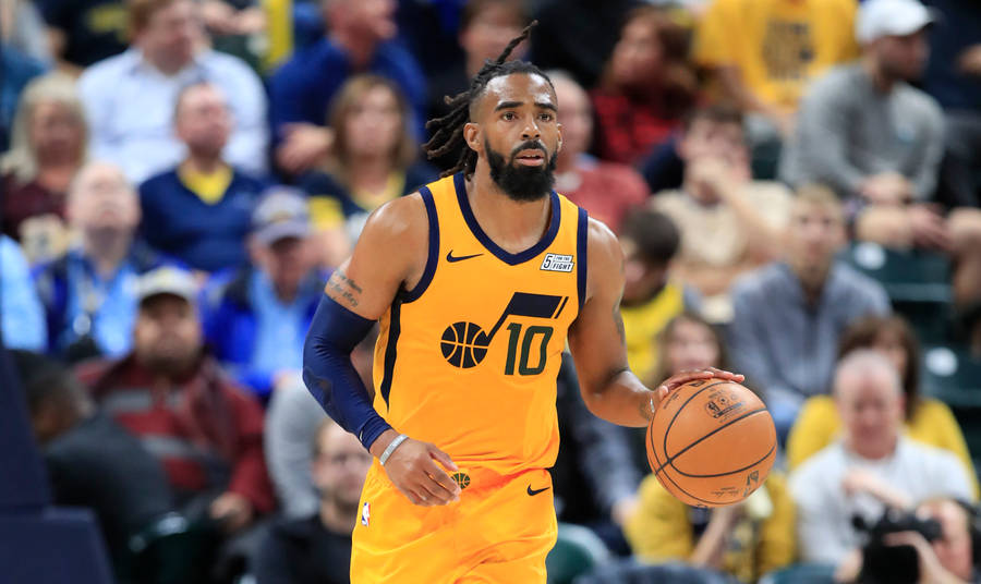 Mike Conley Utah Jazz Yellow Jersey Wallpaper