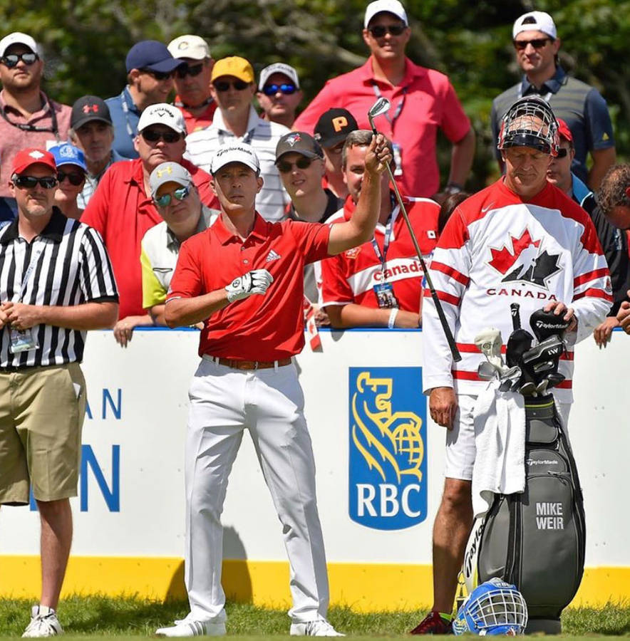 Mike Weir Preparing For Golf Match Wallpaper