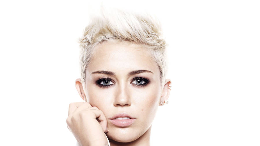 Miley Cyrus White Pixie Cut Wallpaper