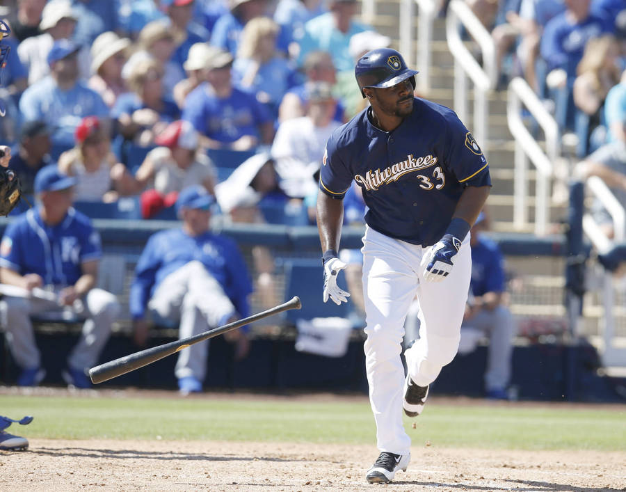 Milwaukee Brewers Chris Carters Wallpaper