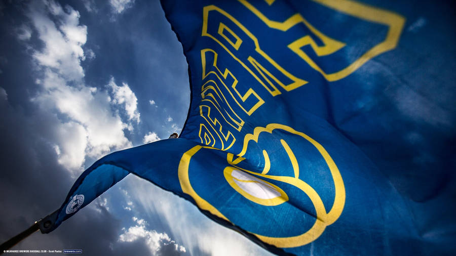 Milwaukee Brewers Flag Wallpaper