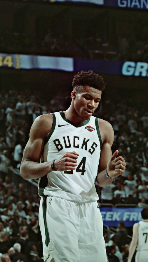 Milwaukee Bucks Center Position Wallpaper