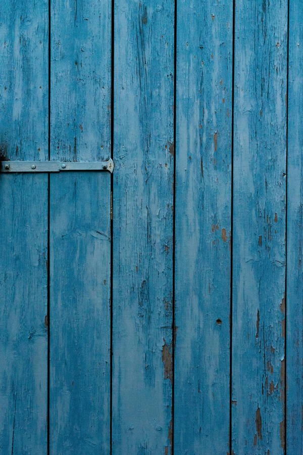 Minimalist Cute Blue Aesthetic Wooden Door Wallpaper
