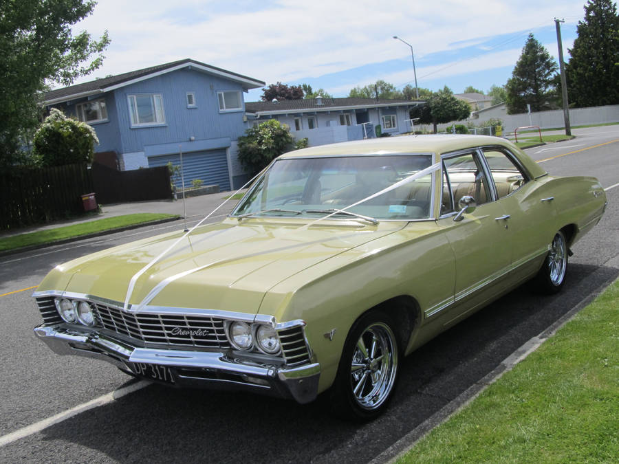 Mint Chevrolet Impala 1967 Wallpaper