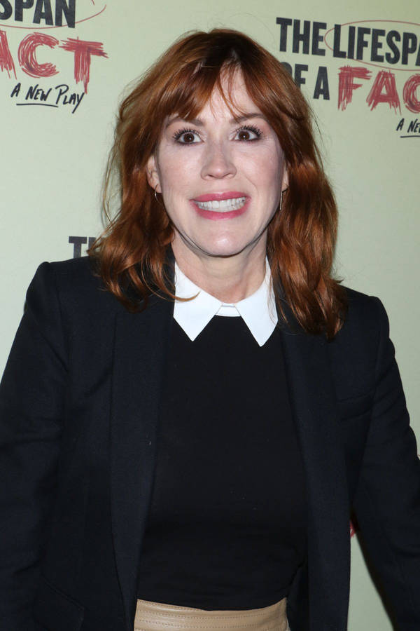 Molly Ringwald Epic Facial Expression Wallpaper