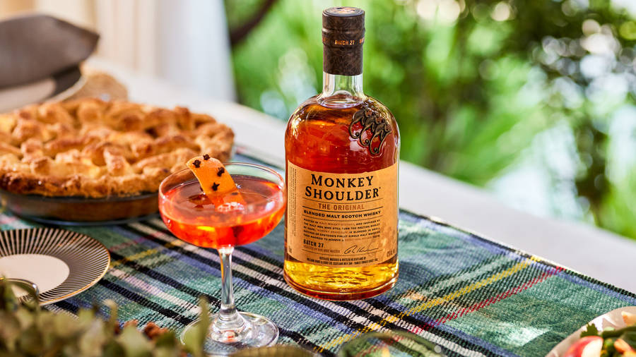 Monkey Shoulder Bottle In Daylight Wallpaper