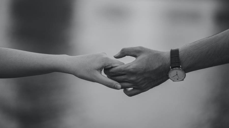 Monochrome Couple Hands Wallpaper