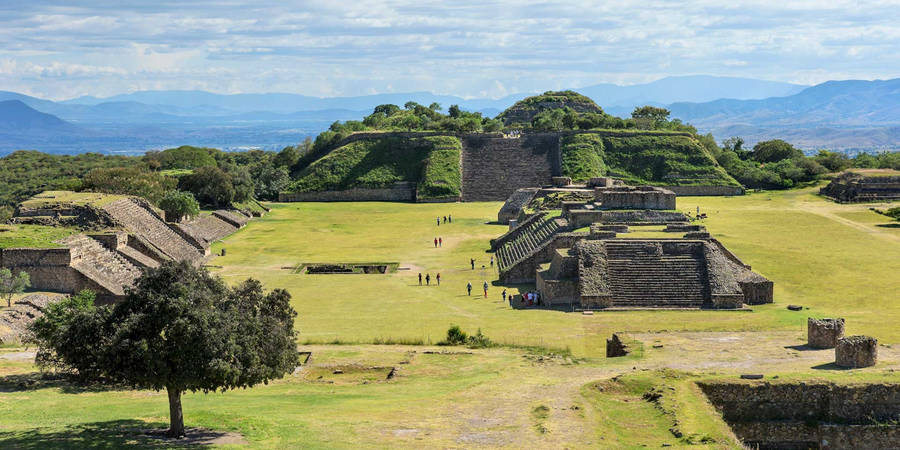 Monte Alban In Oaxaca Wallpaper