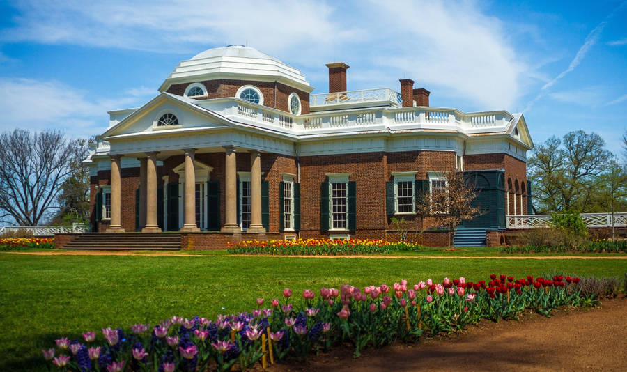 Monticello And Flower Beds Wallpaper