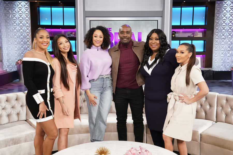 Morris Chestnutwith The Real Cast Wallpaper